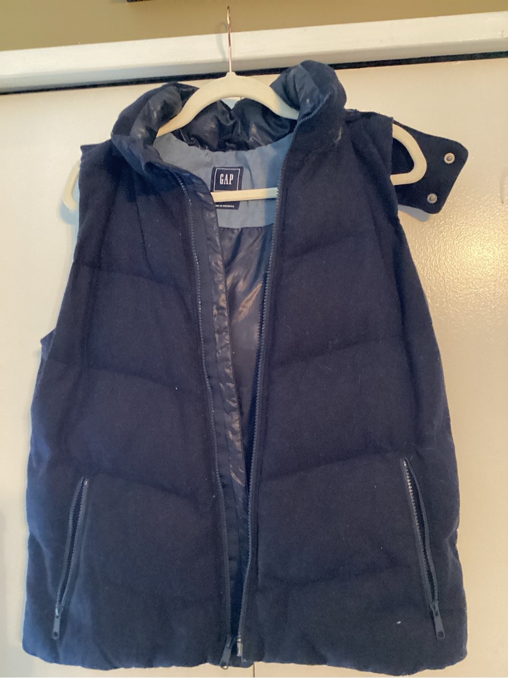 GAP Women’s Dark Blue Quilted Hooded Vest
